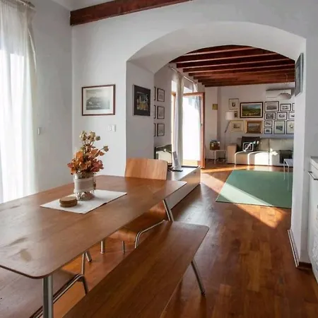 Holiday home Istrian Houses Padna Secovlje